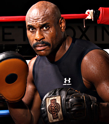 Макколл Оливер